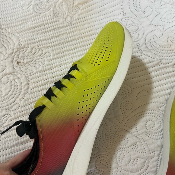 Crocs LiteRide Pacer Shoe Sneaker Mesh Color Dip  Red Yellow Mens 9 - Picture 8 of 9